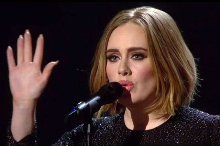 adele cabelo curto