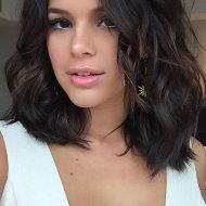 Bruna marquezine de cabelo curto