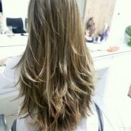 Corte de cabelo longo camadas