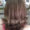 Corte de cabelo medio repicado nas pontas