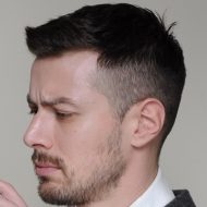 Corte de cabelo militar masculino