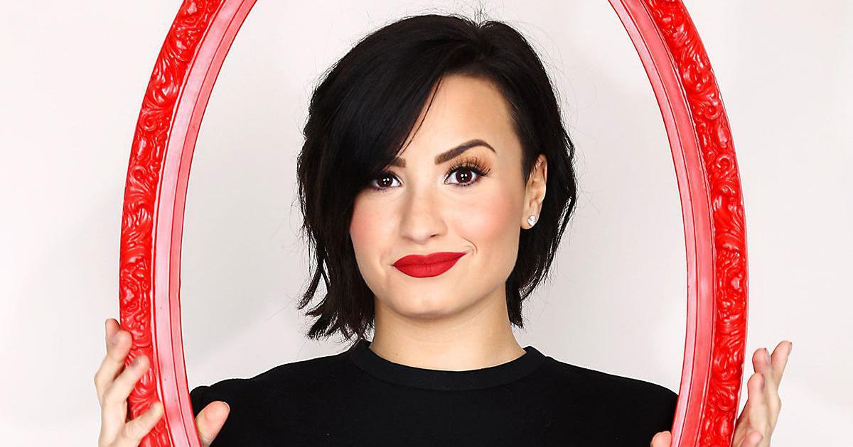 demi lovato cabelo curto 2015